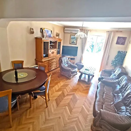 Dubrovnik Moonshine *